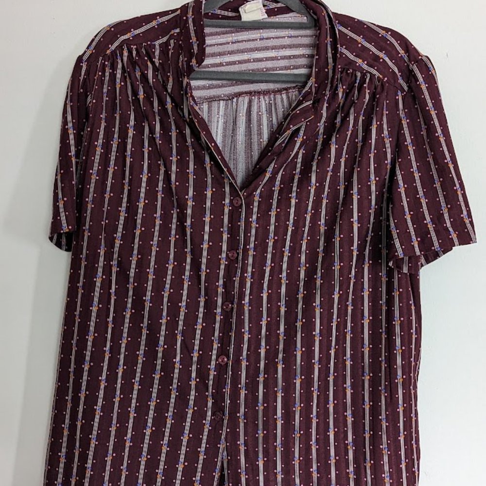 Vintage Pre-Loved Graff Californiawear  Women's Button Down Shirt Size Unknown